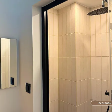 L'iris - Sejour Entre Et Shopping - 500m - Ideal Familles & Amis - Double Parking Prive Et Gratuit - Balcon Apartment